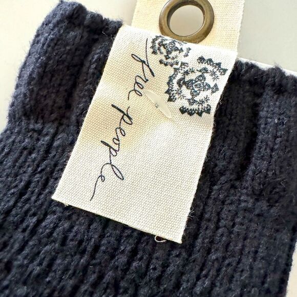 NEW WITH TAG Free People Chunky Socks BLACK - Picture 3 of 8